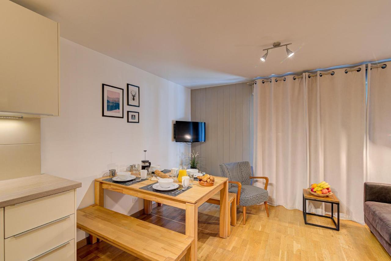 Apartment Fermes Du Montenvers B11 - Alpes Travel - Central Chamonix - Sleeps 4 المظهر الخارجي الصورة