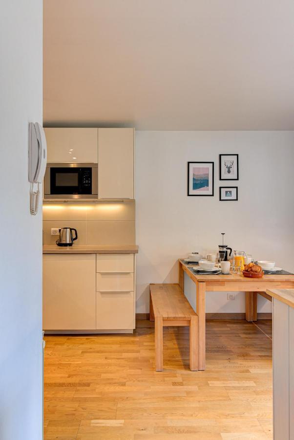 Apartment Fermes Du Montenvers B11 - Alpes Travel - Central Chamonix - Sleeps 4 المظهر الخارجي الصورة