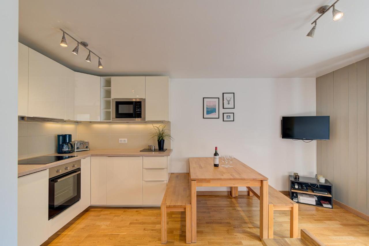 Apartment Fermes Du Montenvers B11 - Alpes Travel - Central Chamonix - Sleeps 4 المظهر الخارجي الصورة