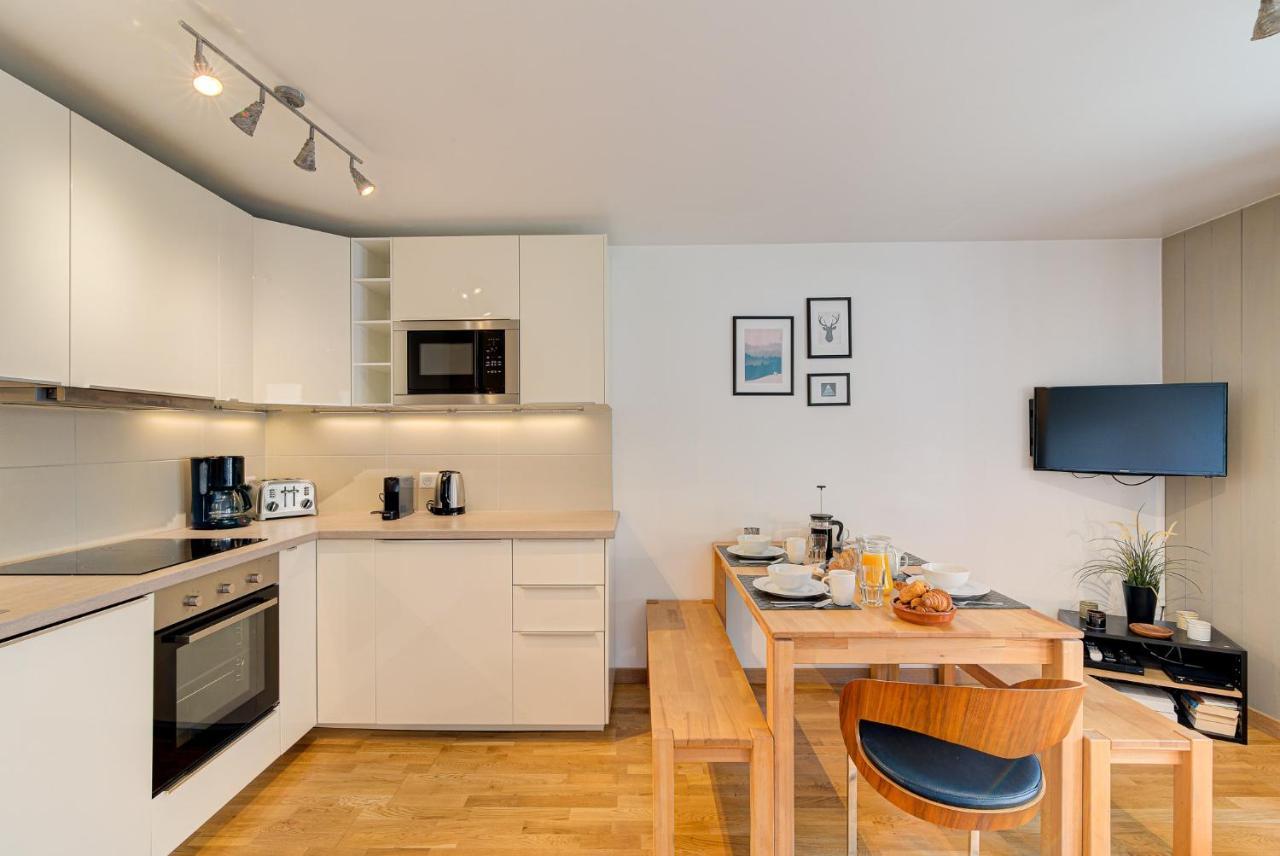 Apartment Fermes Du Montenvers B11 - Alpes Travel - Central Chamonix - Sleeps 4 المظهر الخارجي الصورة